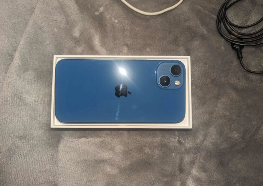 IPhone 13 128g - photo 3