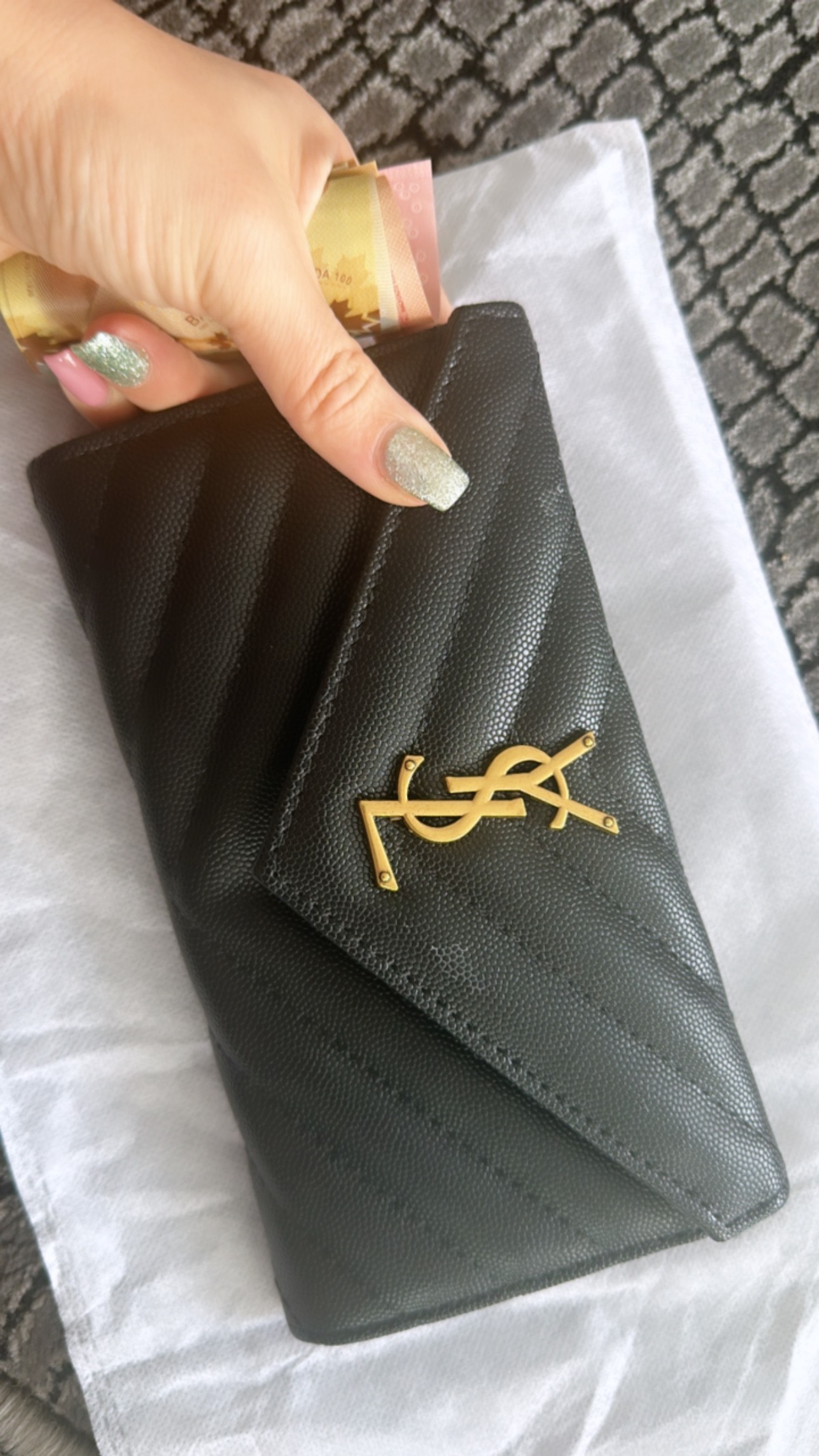 Wallet thumbnail