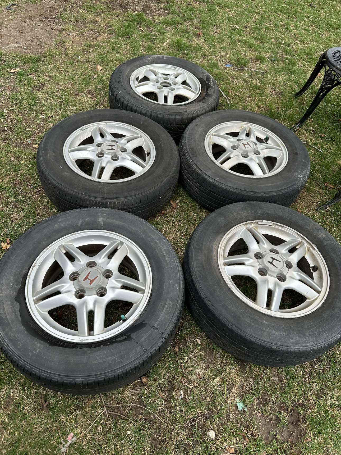 Honda CRV aluminum rims thumbnail