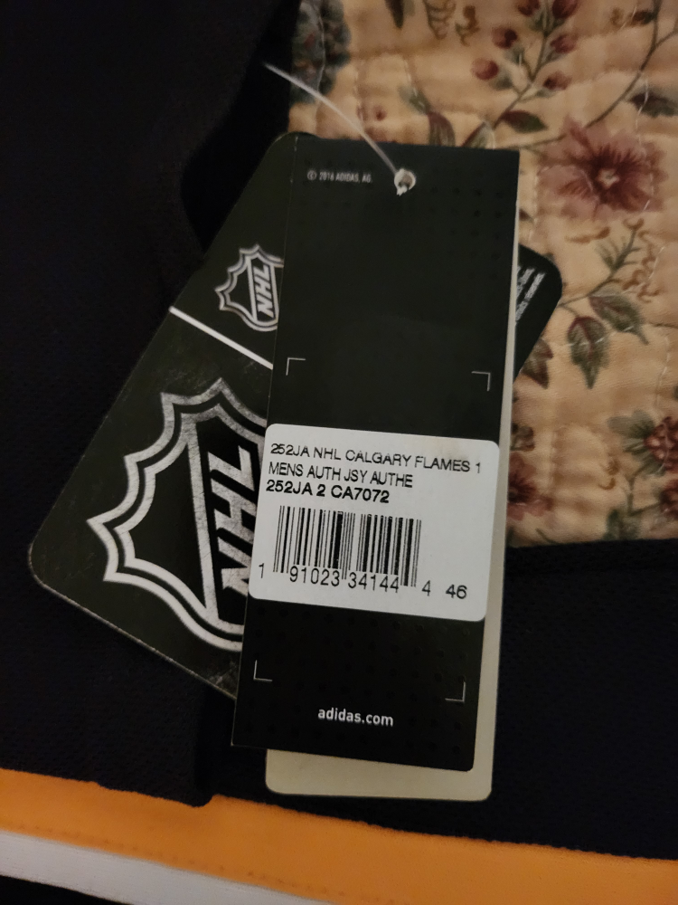 Calgary Flames Adidas NHL hockey jersey image indicator(2)