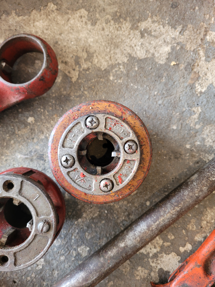 rigid 700 pipe threader and accessories - photo 4