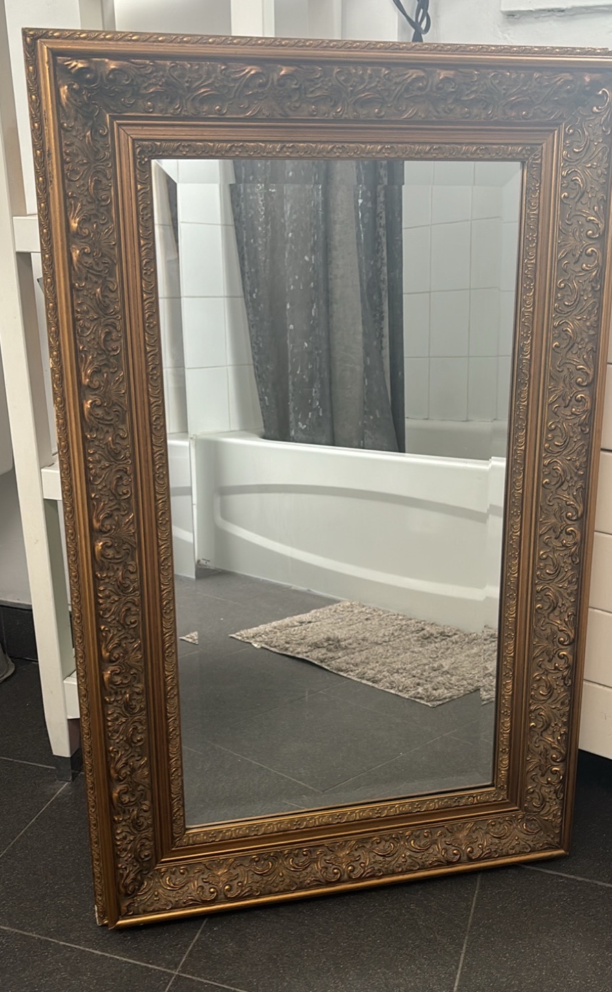 Mirror thumbnail