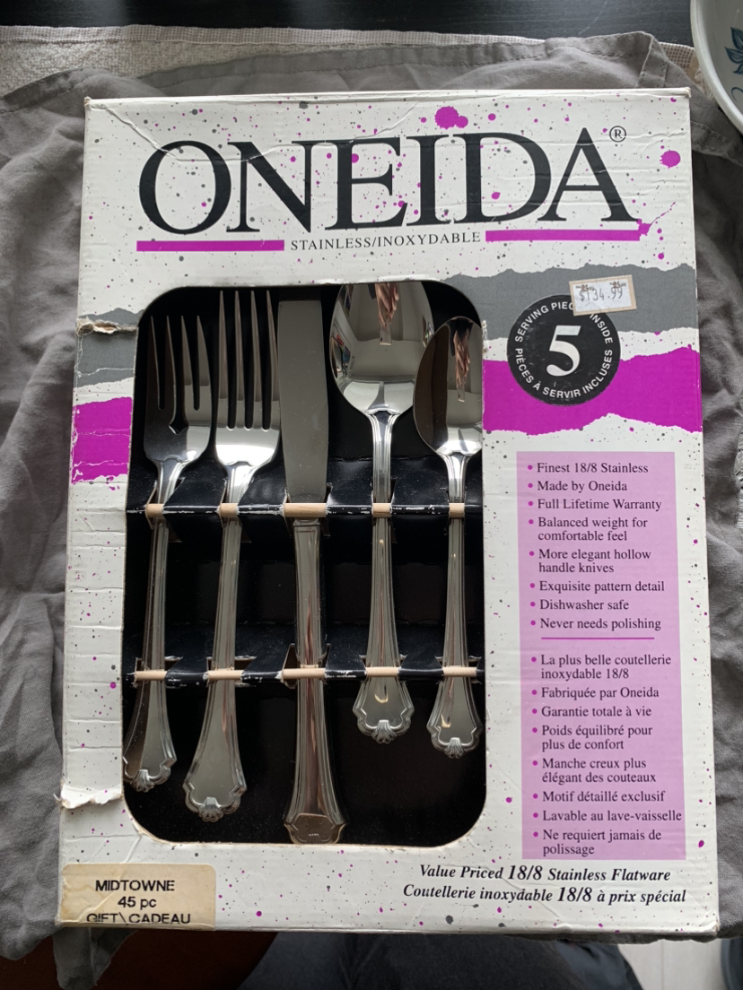 ONEIDA "Midtown" Flatware set of 5 for 8 people. (45 pieces) thumbnail