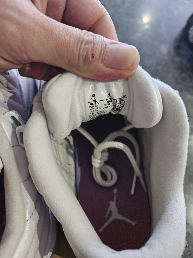 JORDAN 12 - photo 2