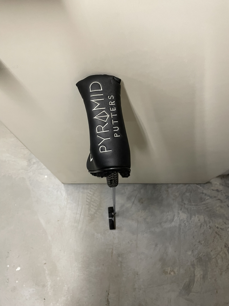 Pyramid putter - photo 2