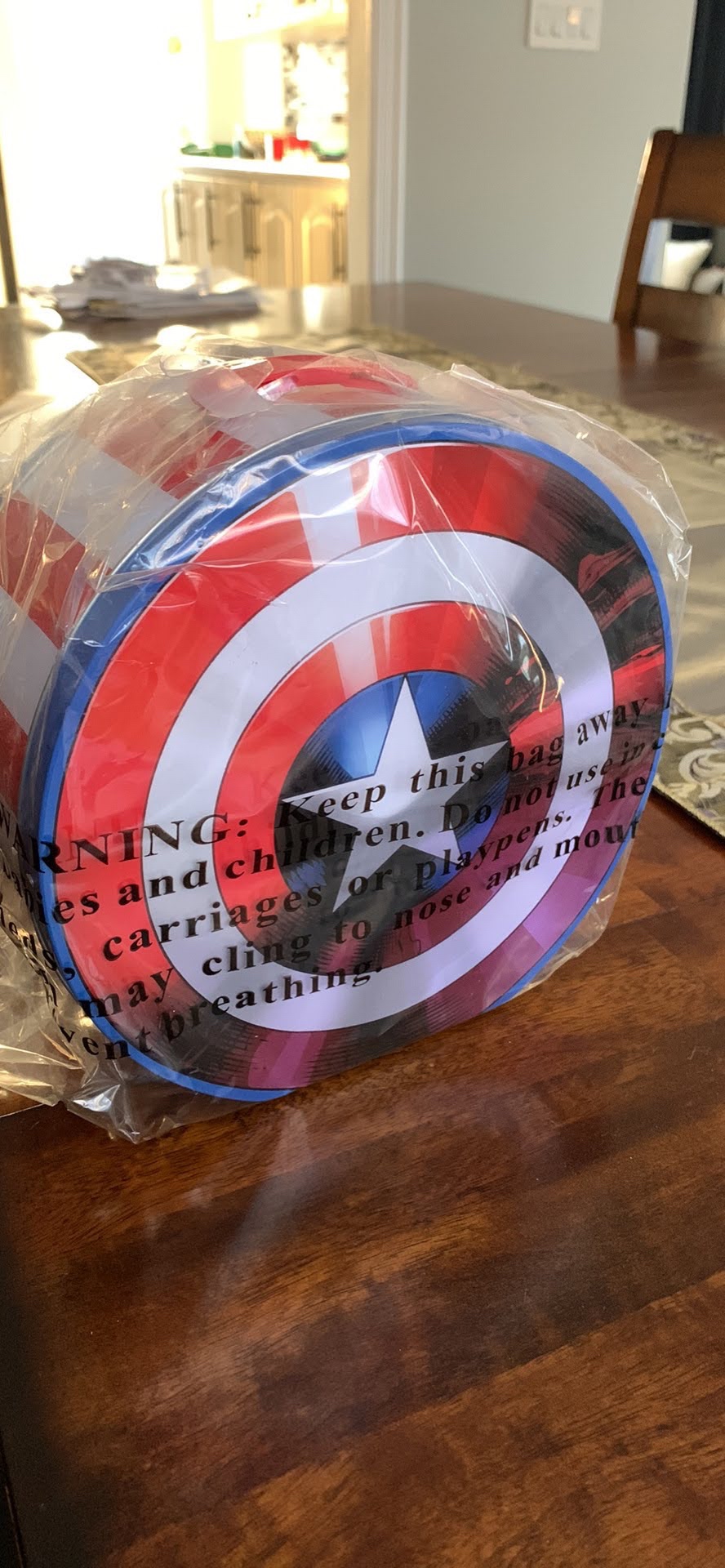 Avengers Captain America Shield Shaped Tin - photo 2