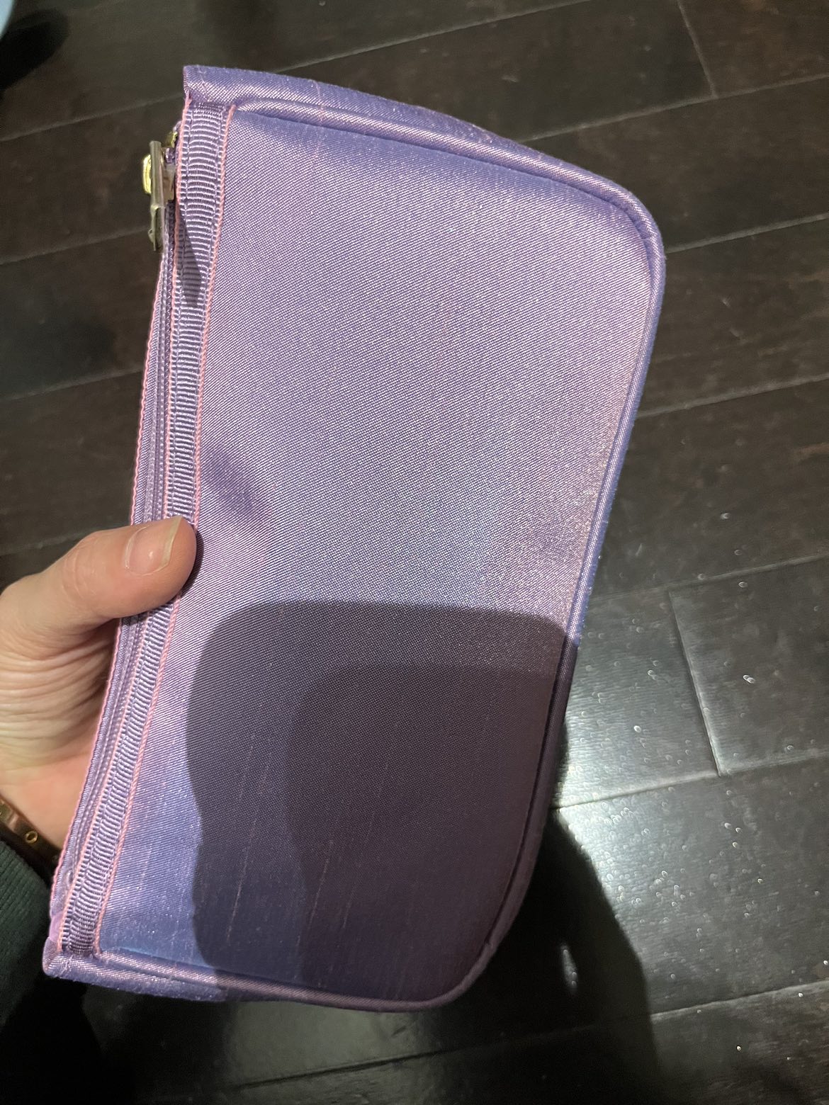 New Iridescent Purple Estée Lauder Makeup Bag image indicator(3)