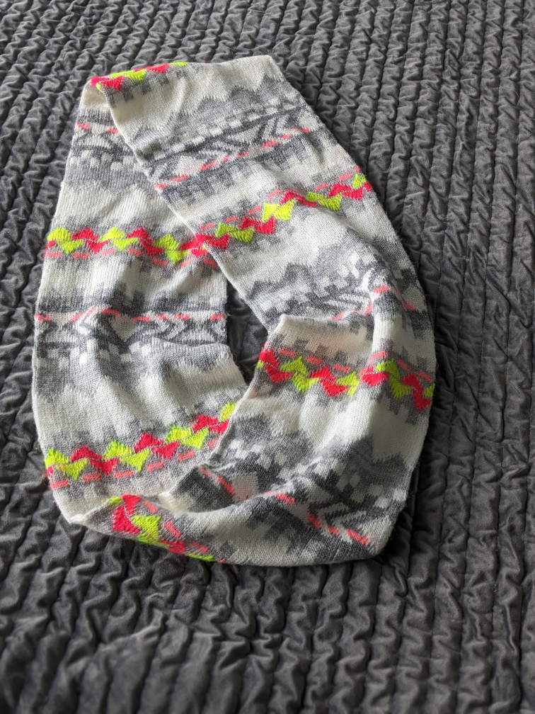 American Eagle NWT Infinity Scarf Multicolor thumbnail