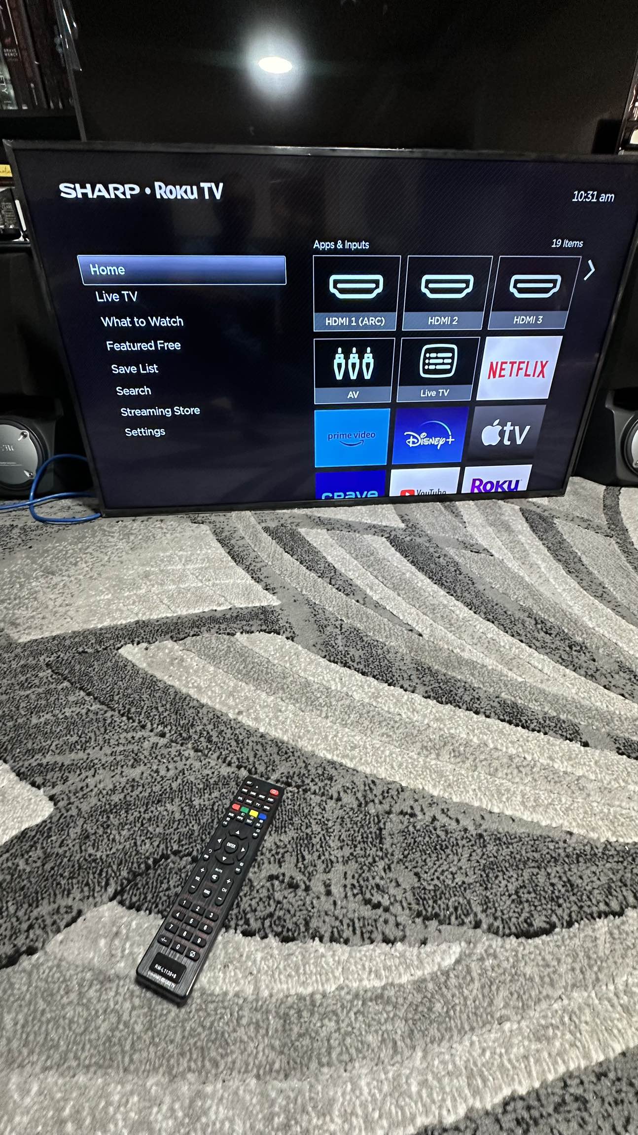 Sharp 50” smart tv Roku - photo 2