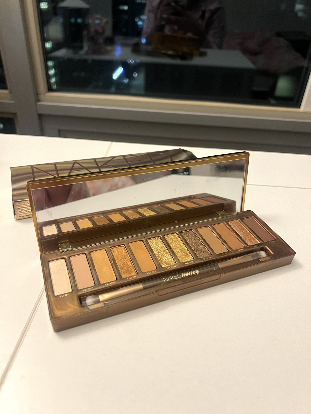 NAKED Urban Decay - Honey thumbnail