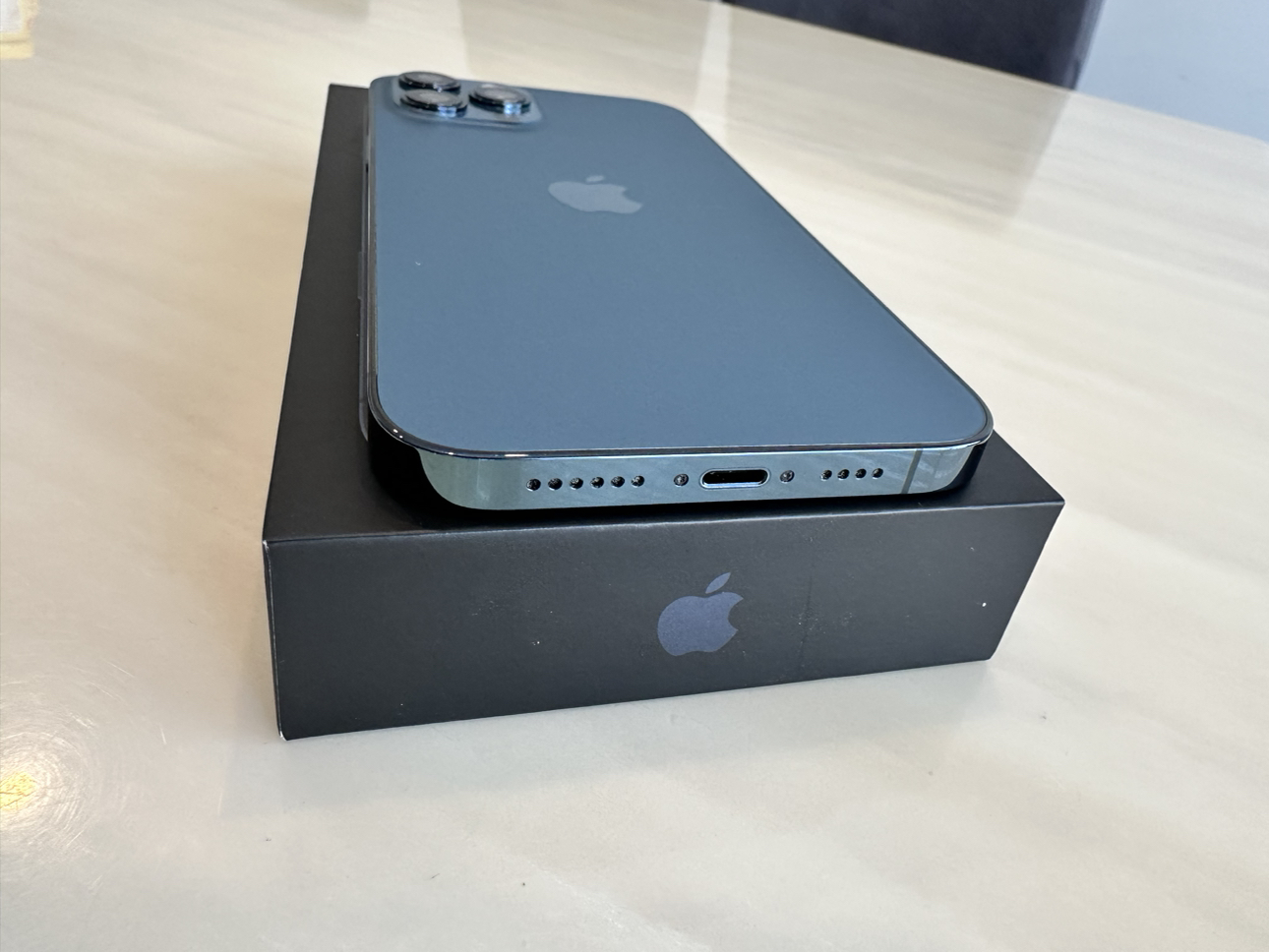 Iphone 12 Pro Max 128 GB image indicator(4)