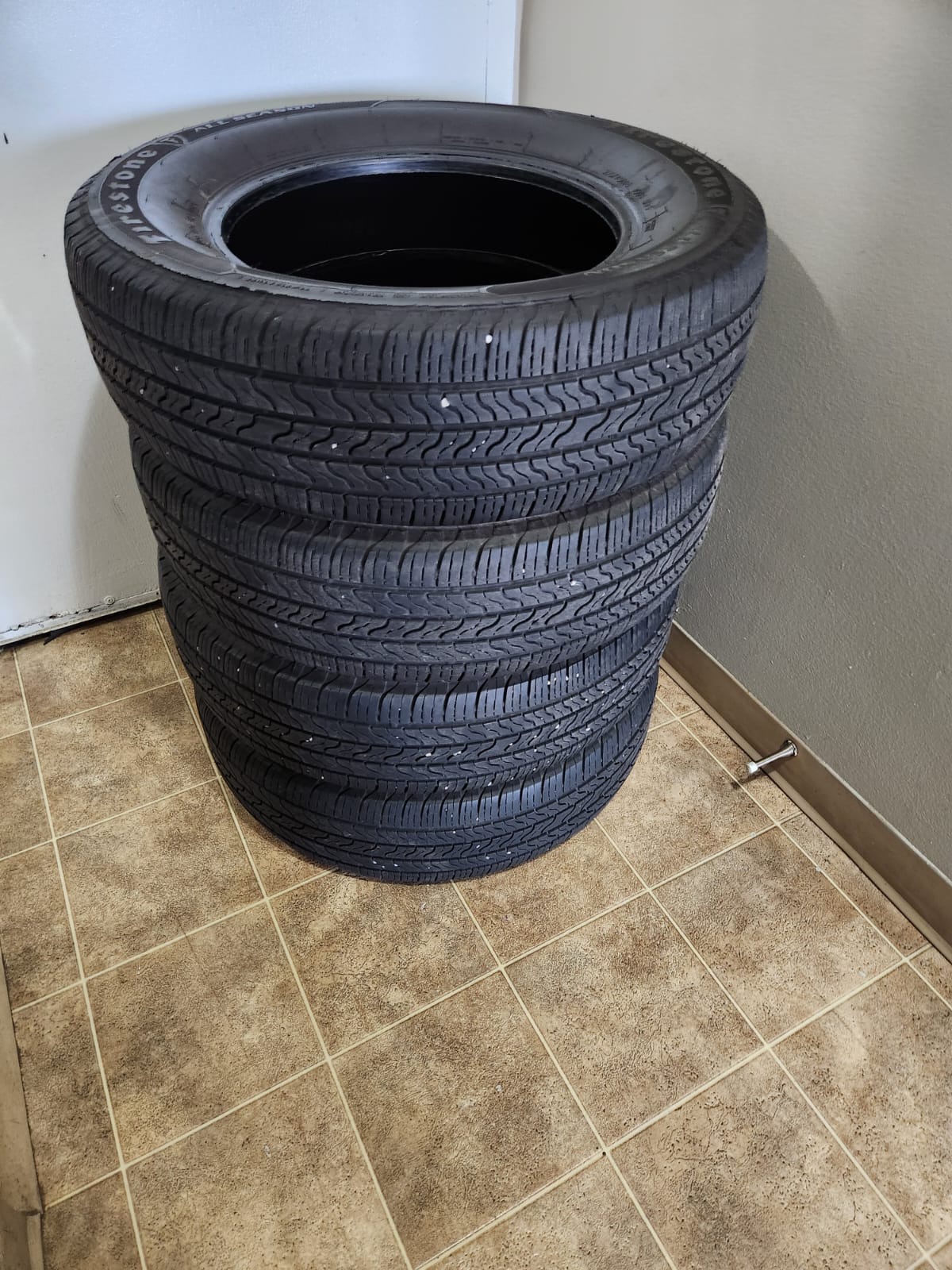 All season Firestone tires. - photo 3