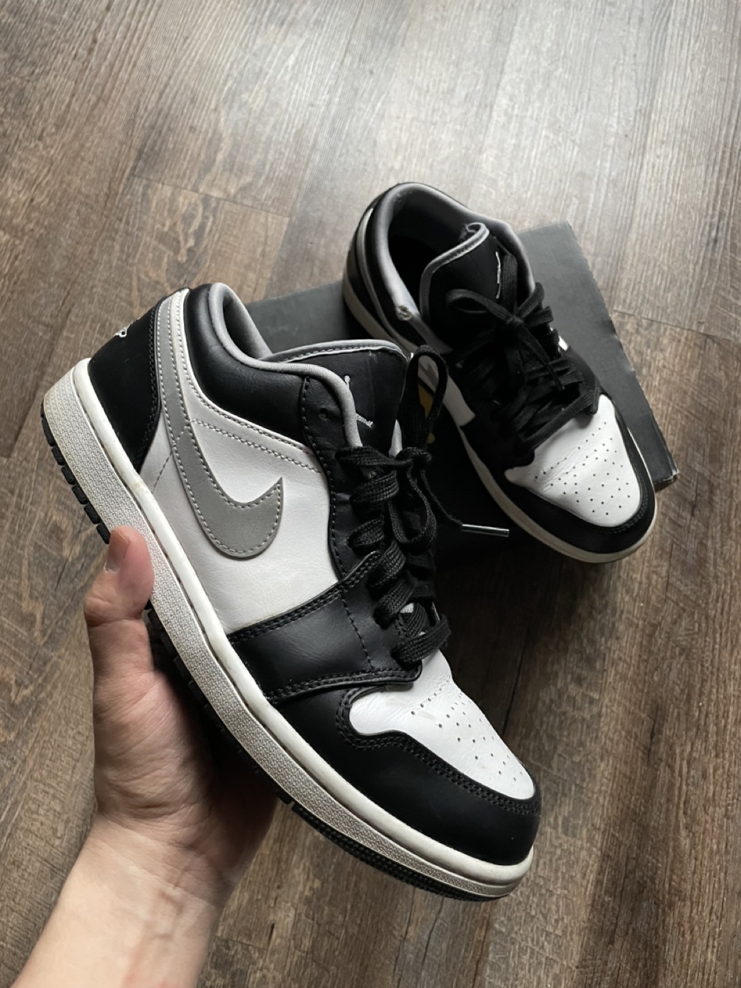 Air Jordan 1 low black white thumbnail