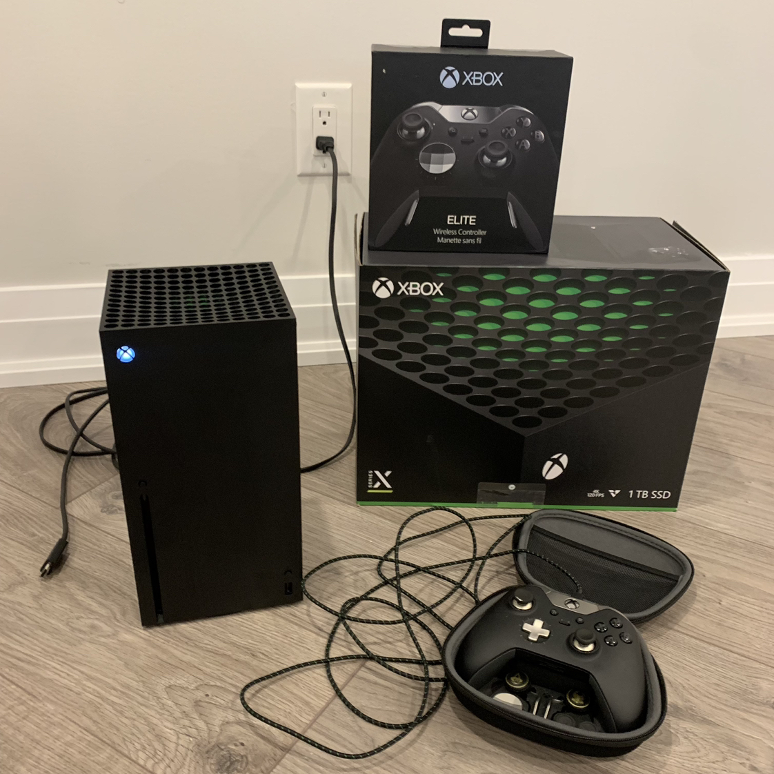 XBOX SERIES X + ELITE CONTROLLER