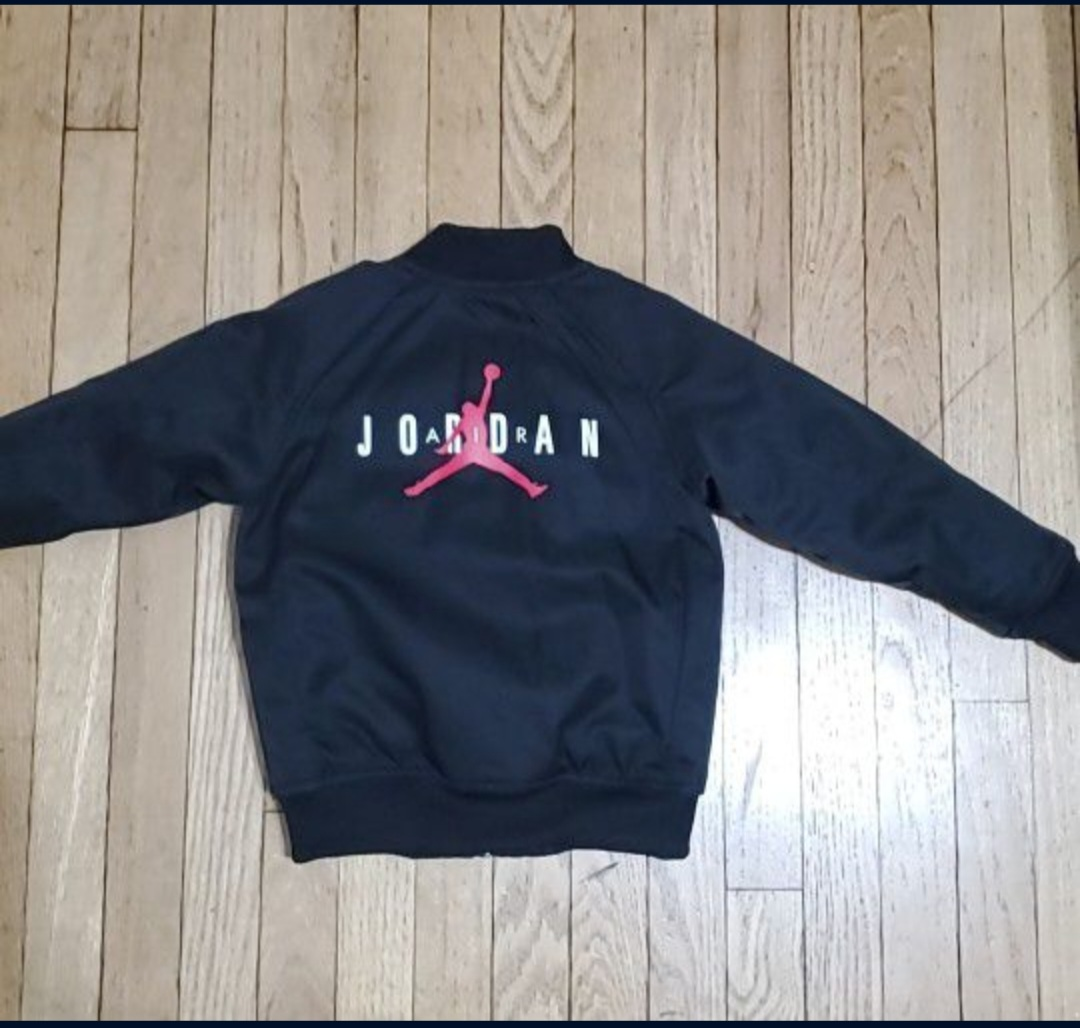 Bomber Jordan jacket (Size 4 for kids) - photo 2