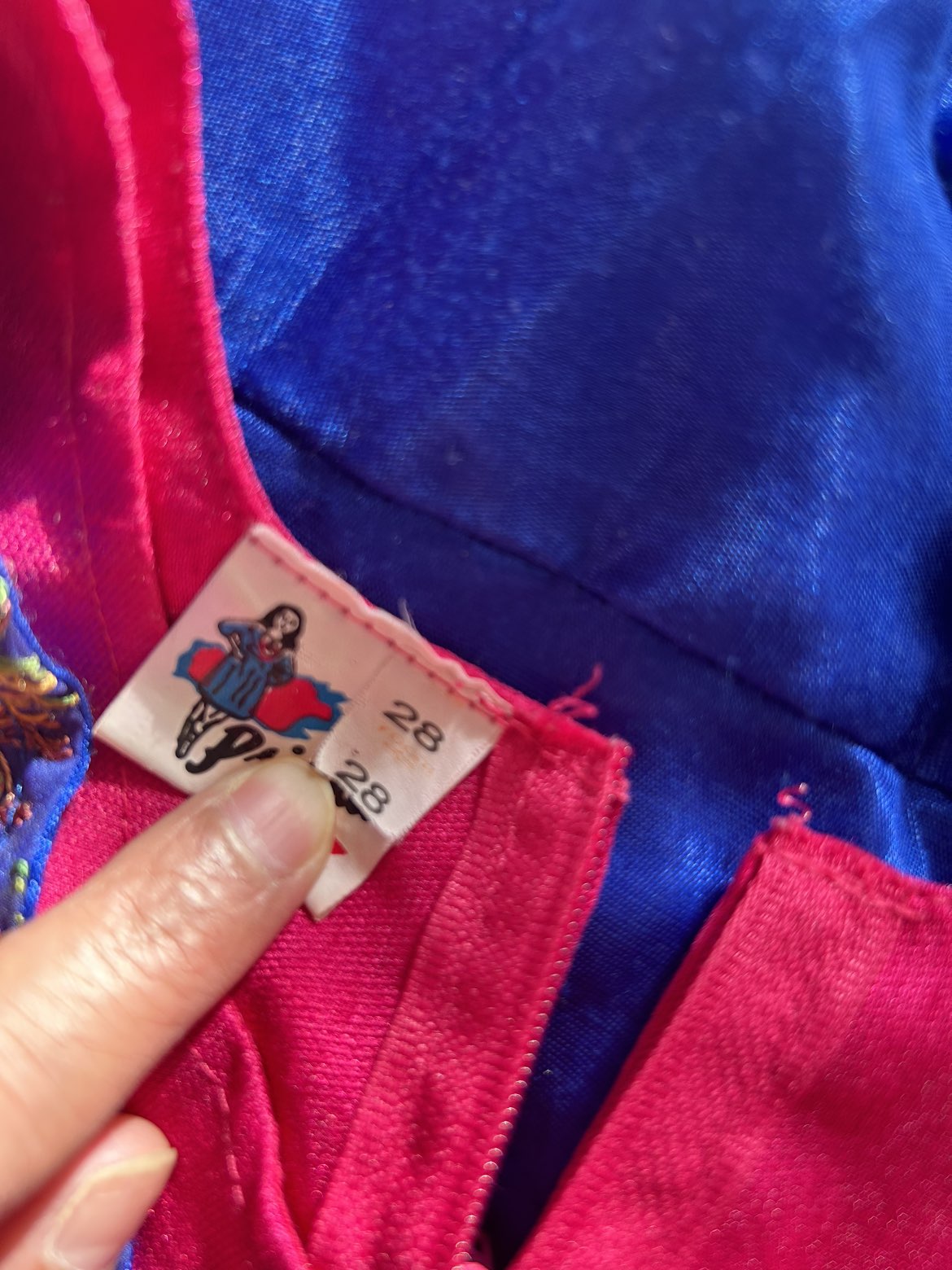 Girl suits image indicator(10)