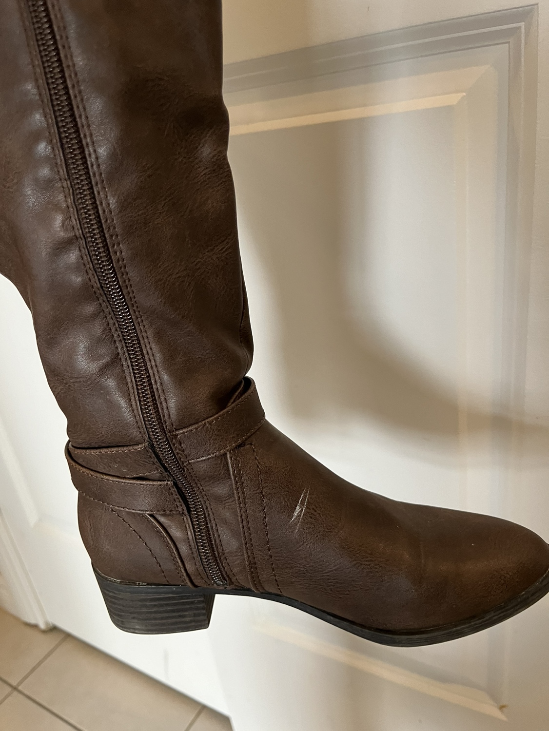 Women’s 5.5 knee high boots- brown image indicator(4)