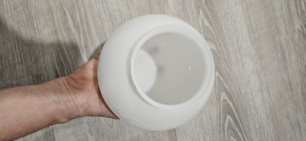 2 lamp shades diameter  5.5" image indicator(3)