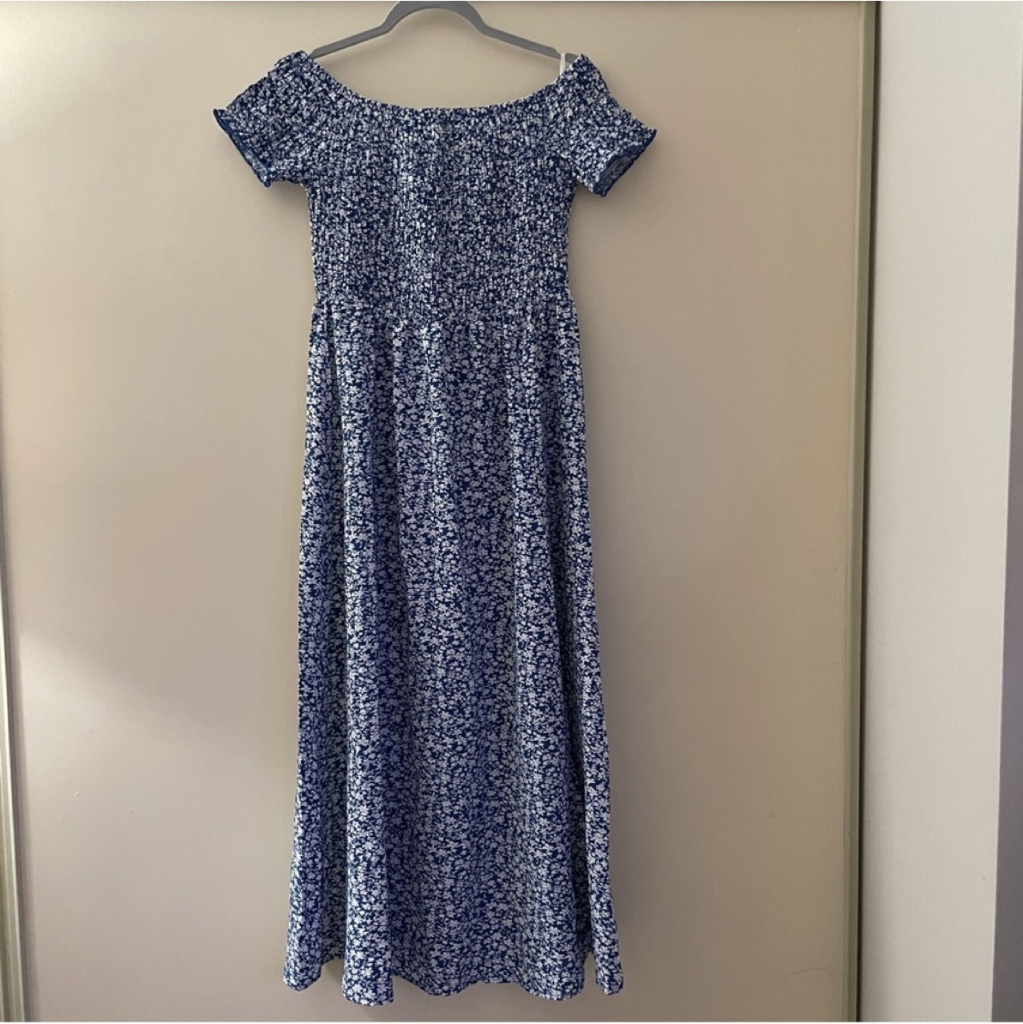 Blue floral off-the-shoulder summer dress image indicator(7)