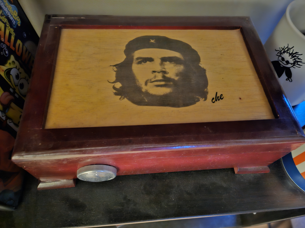 cigar humidor