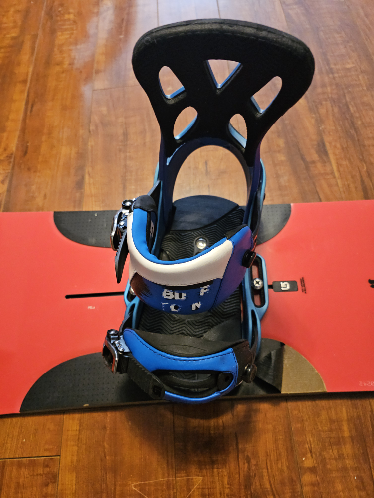 Burton T6 Snowboard 159" w/ Burton Mission Bindings - photo 3