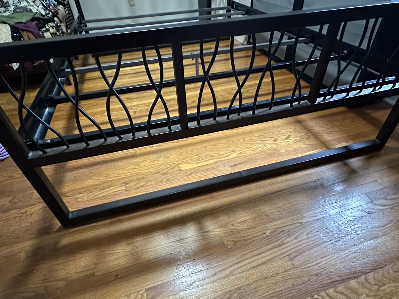 Metal bed frame queen size - photo 3