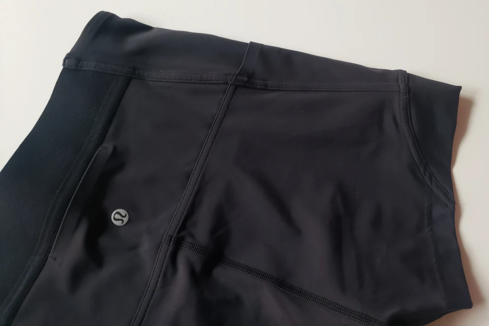 Lululemon shorts size 8 thumbnail