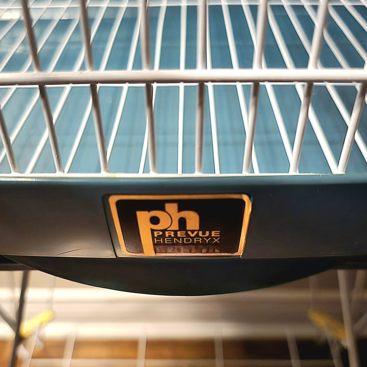 Prevue Medium Pagoda Roof BIRD CAGE w/ Stand, accessories 🥕 image indicator(9)