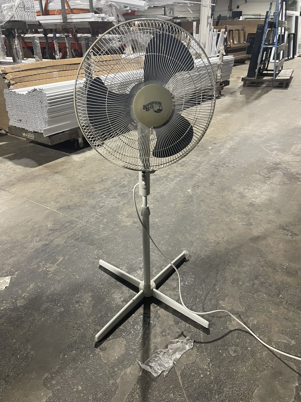 Hampton bay fan
