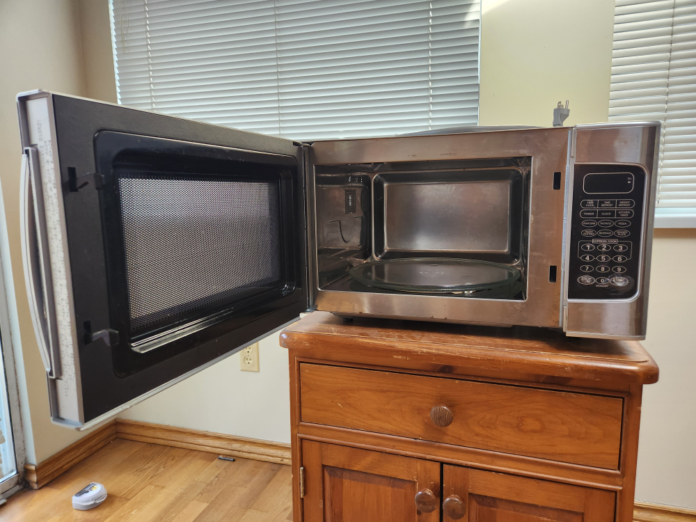 Danby Designer Microwave DMW111KSSDD 1000w - photo 2