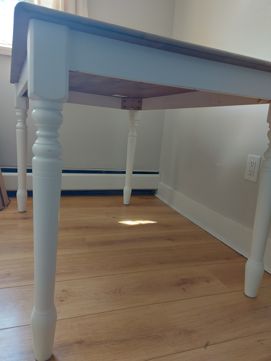 Dining room table - photo 4