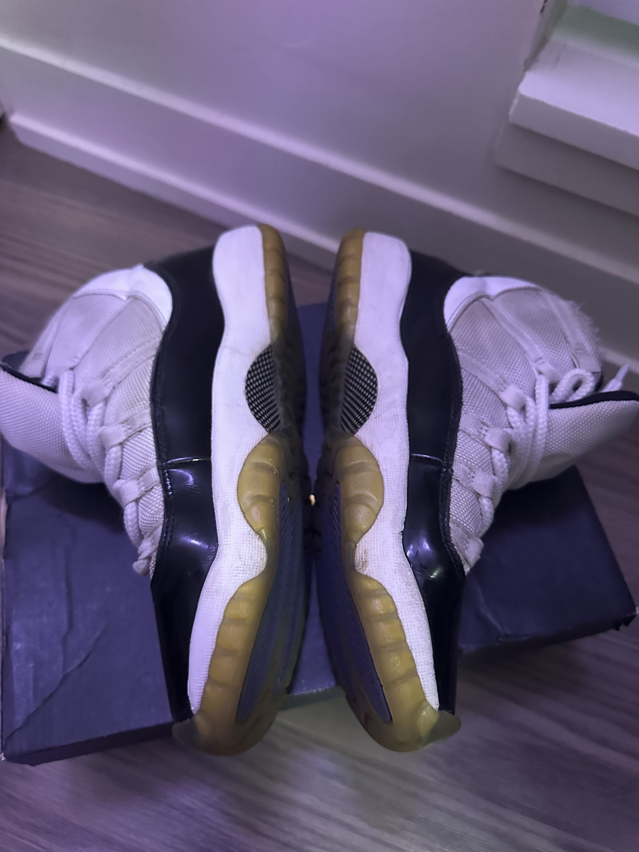 AIR JORDAN 11 CONCORD image indicator(4)