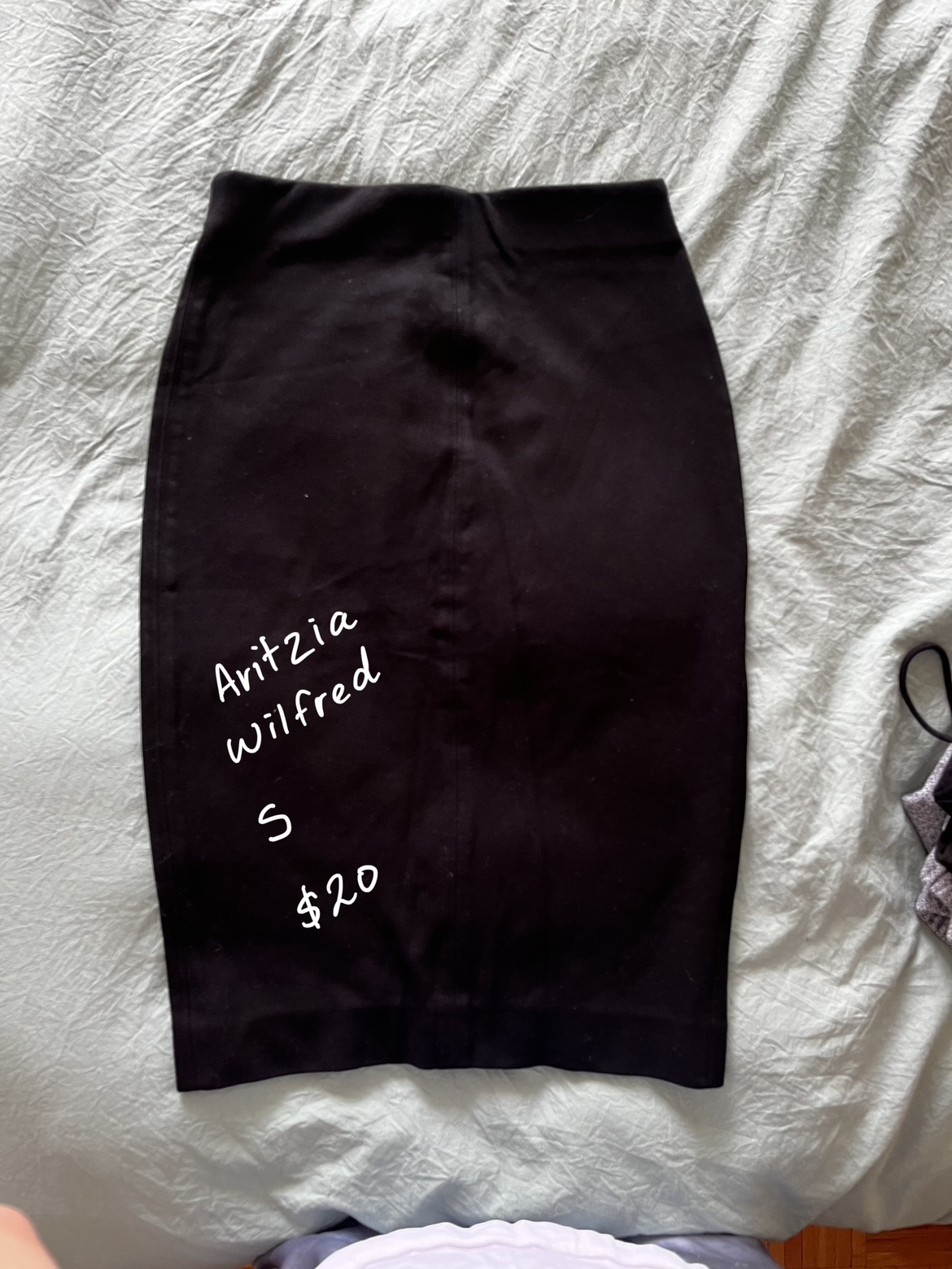 Aritzia and club monaco skirts. Take all for $50 - photo 2