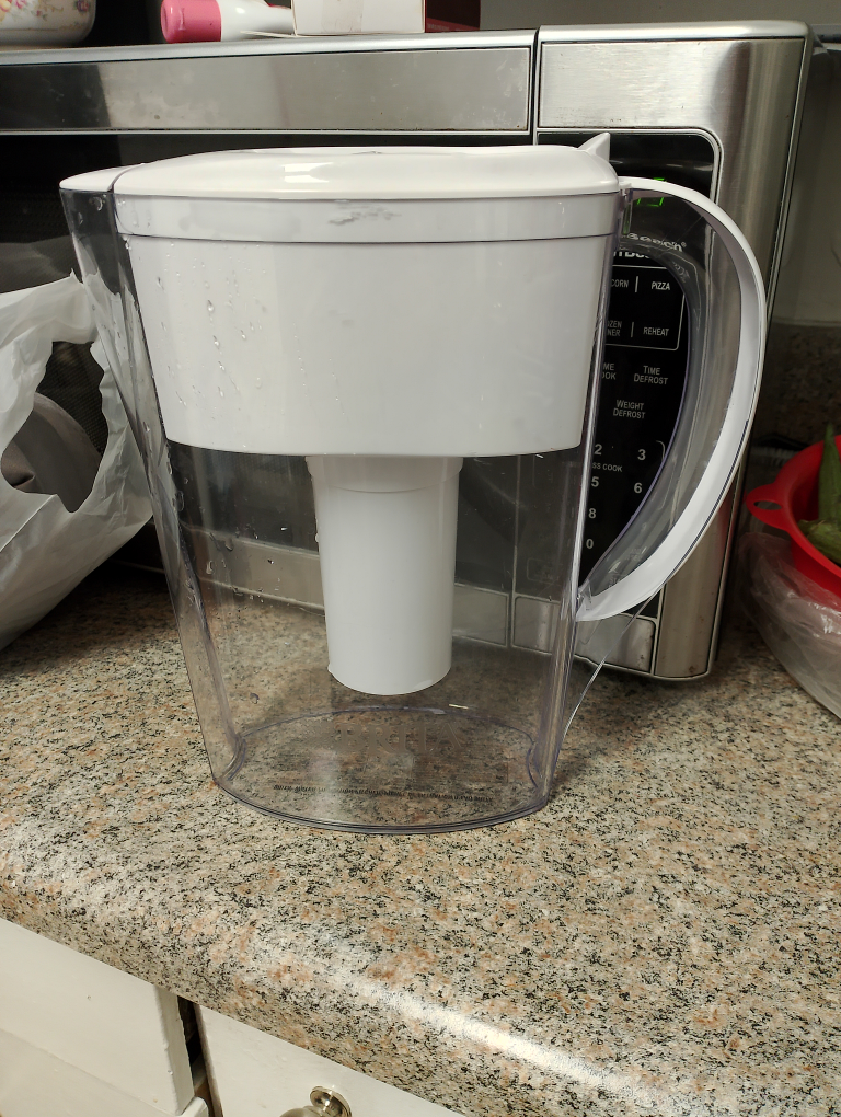 Brita white Pitcher thumbnail