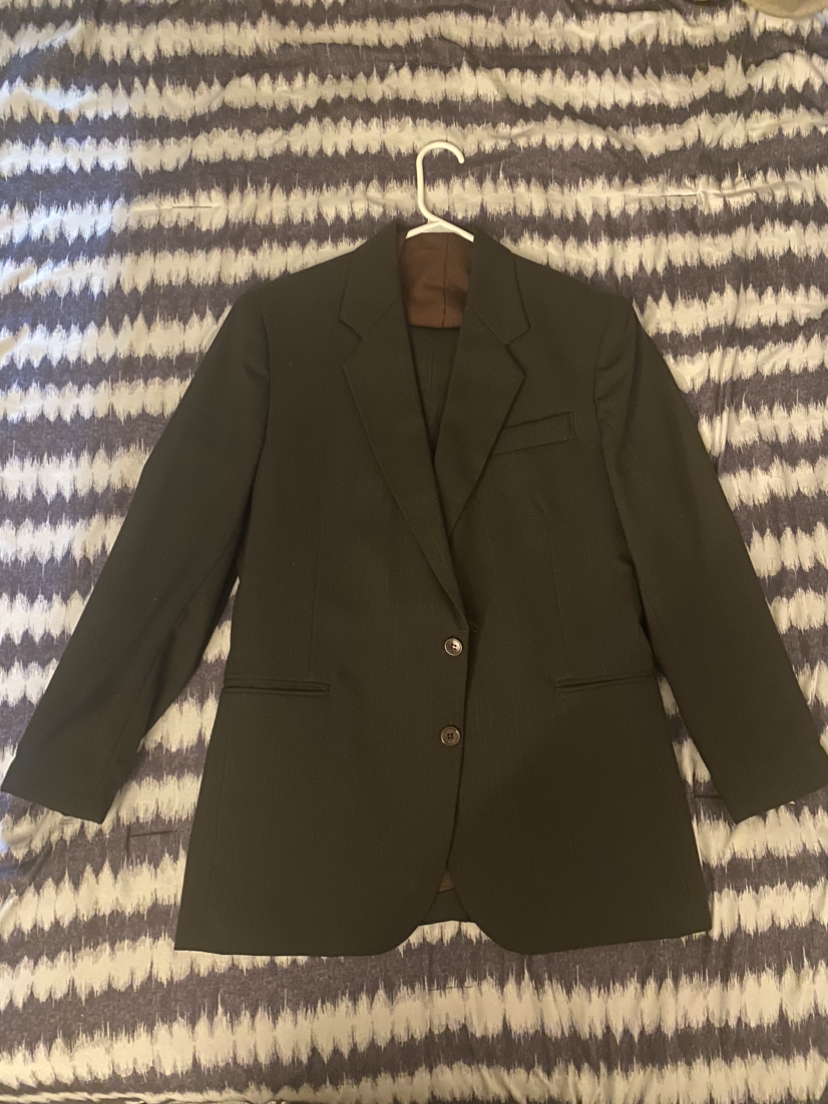 Suit thumbnail