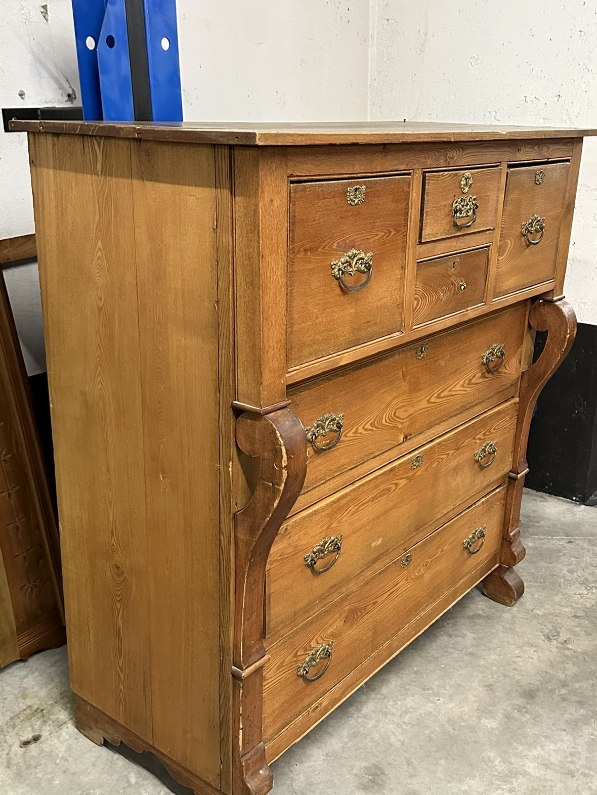 Vintage dresser with additional mirror - photo 2