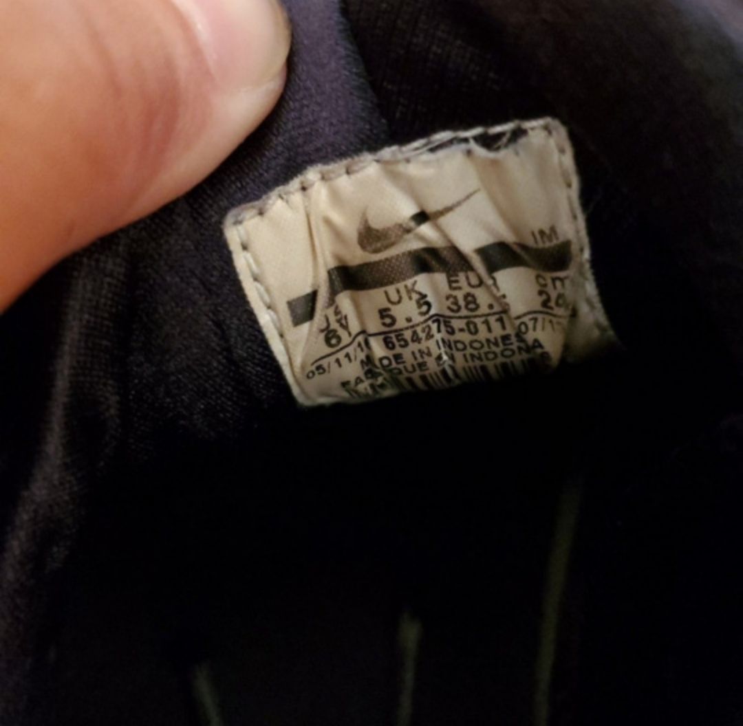 Kids Nike Huarache sneaker image indicator(5)