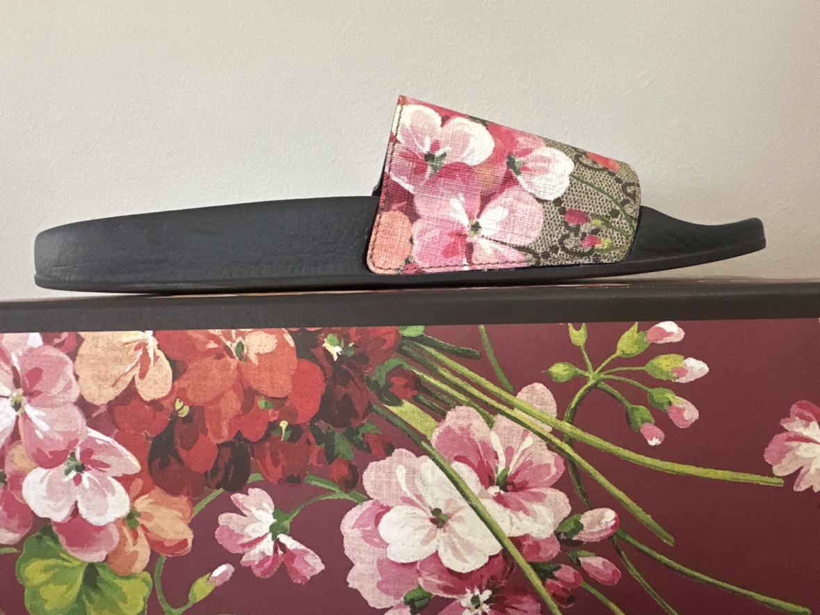 Gucci GG SUPREME ST. BLOOMS PLACE SLIDE SANDAL image indicator(2)