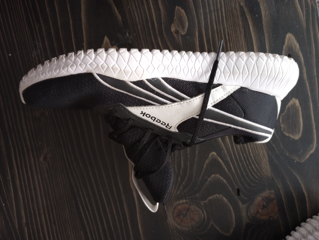Reebok Running Shoes for women  Size 7 - photo 3
