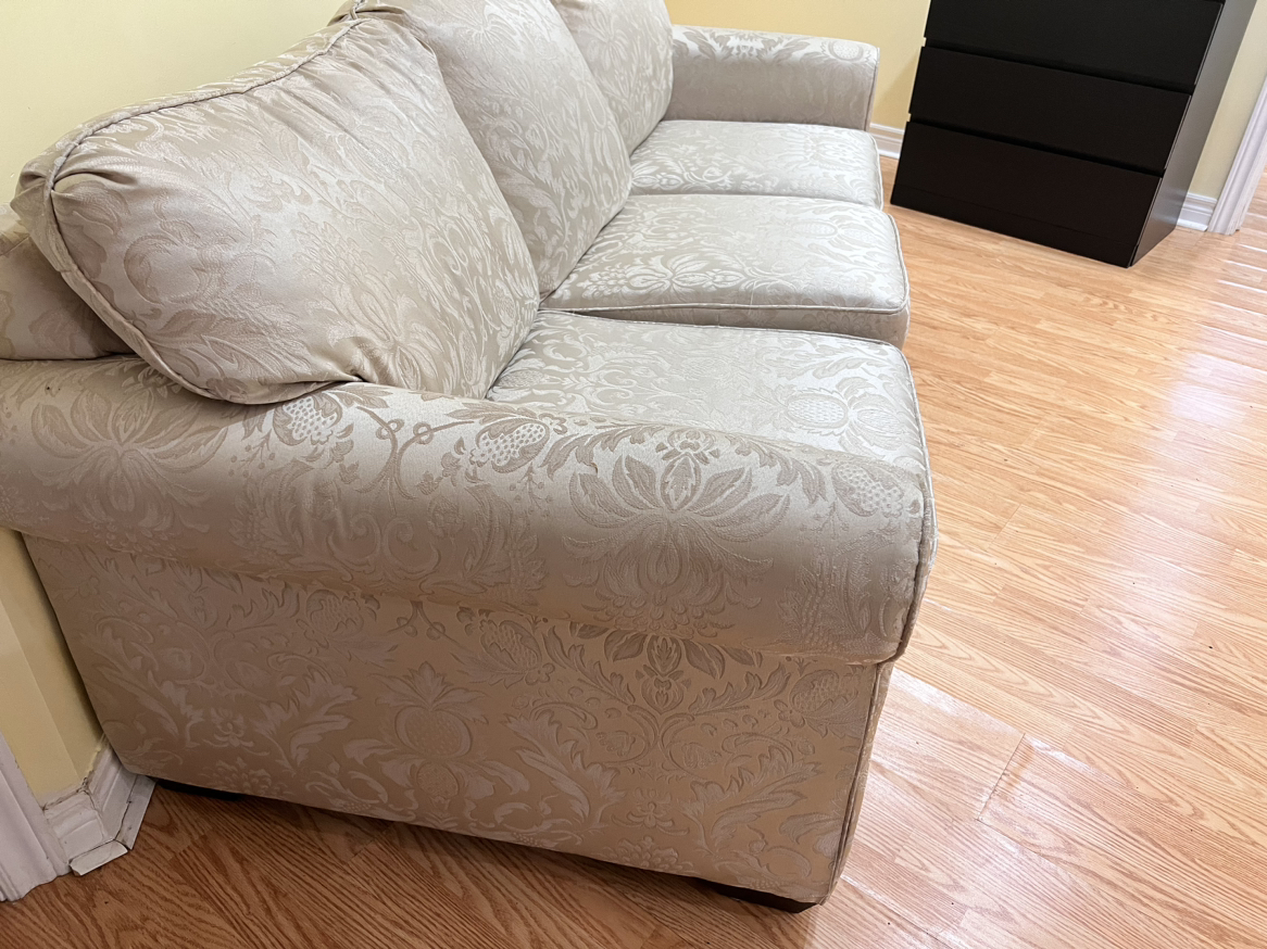3 seats sofa - photo 2