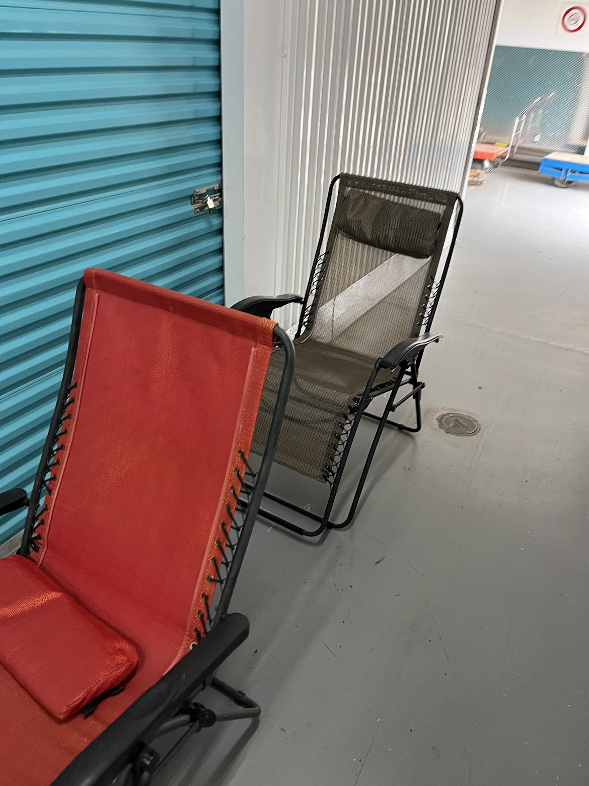 Beach and or lawn chairs - photo 5