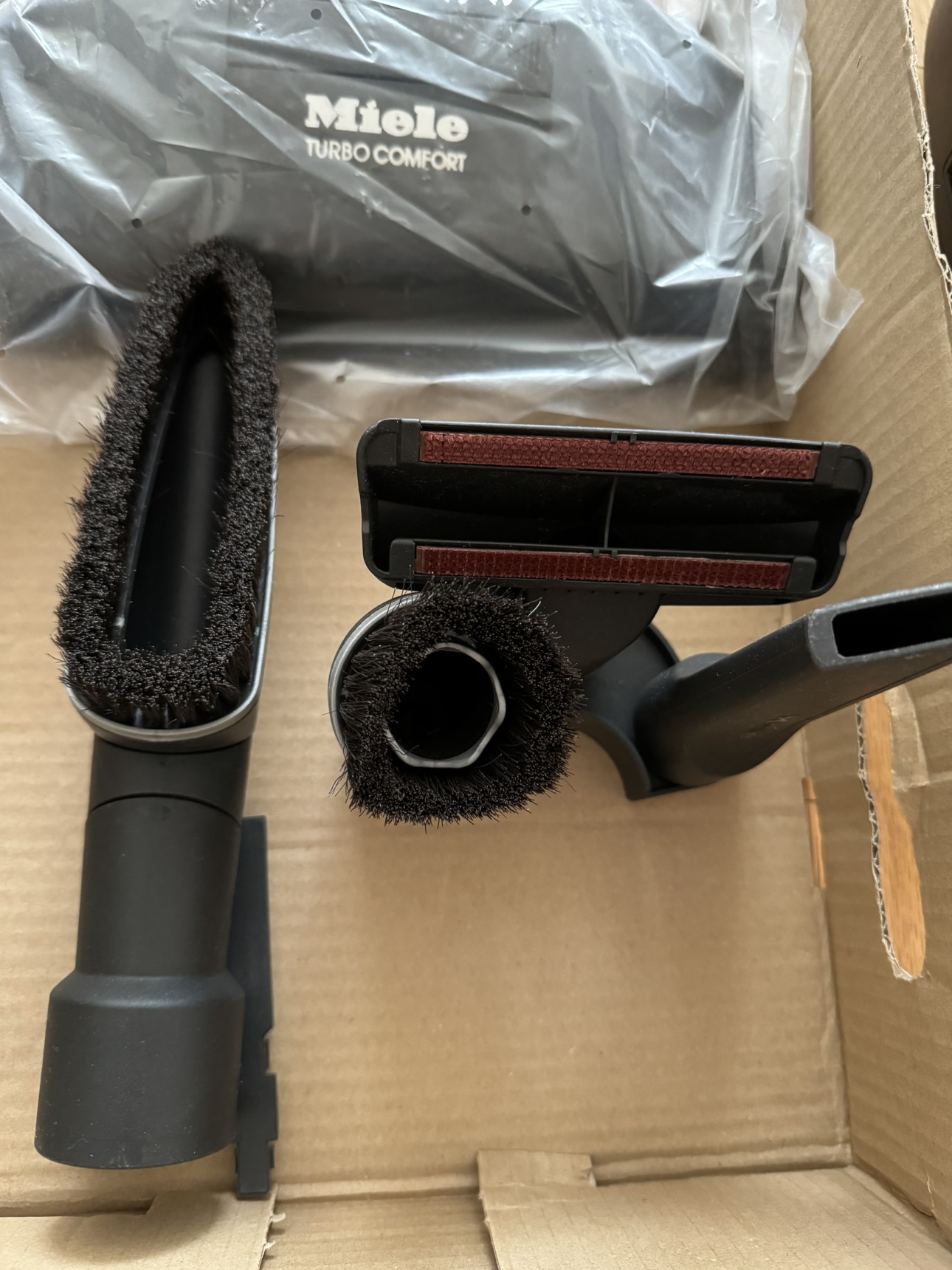 Miele Compact C2 Vacuum - photo 3