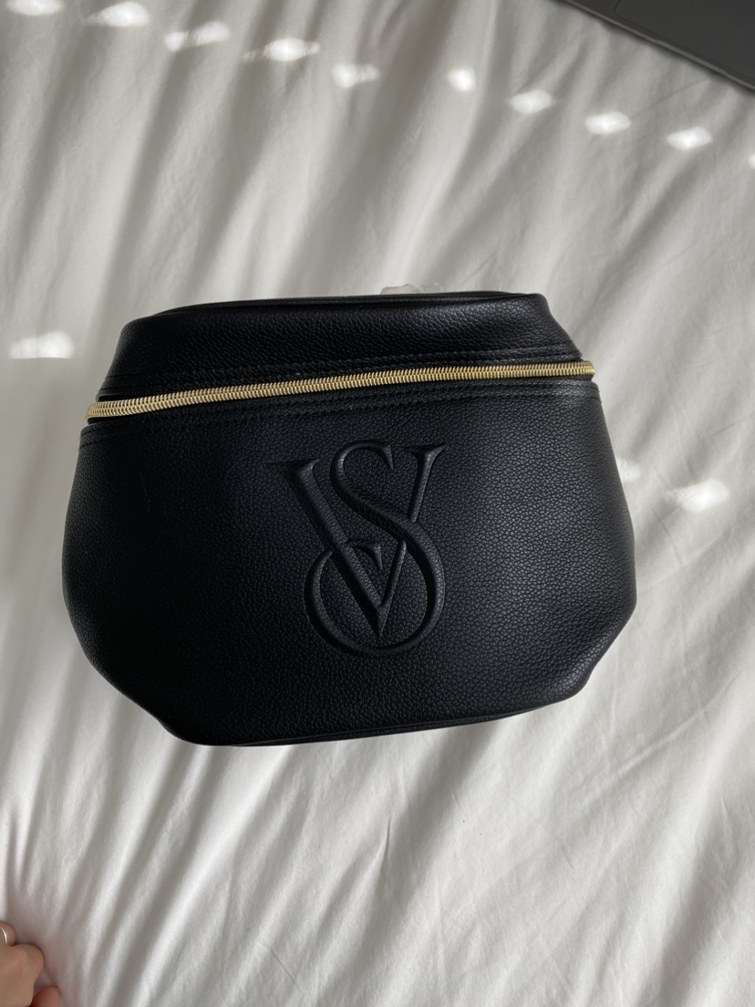 New Victoria’s Secret Makeup Bag