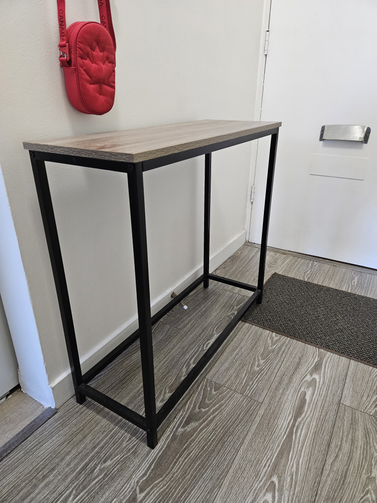 Entryway table - photo 2