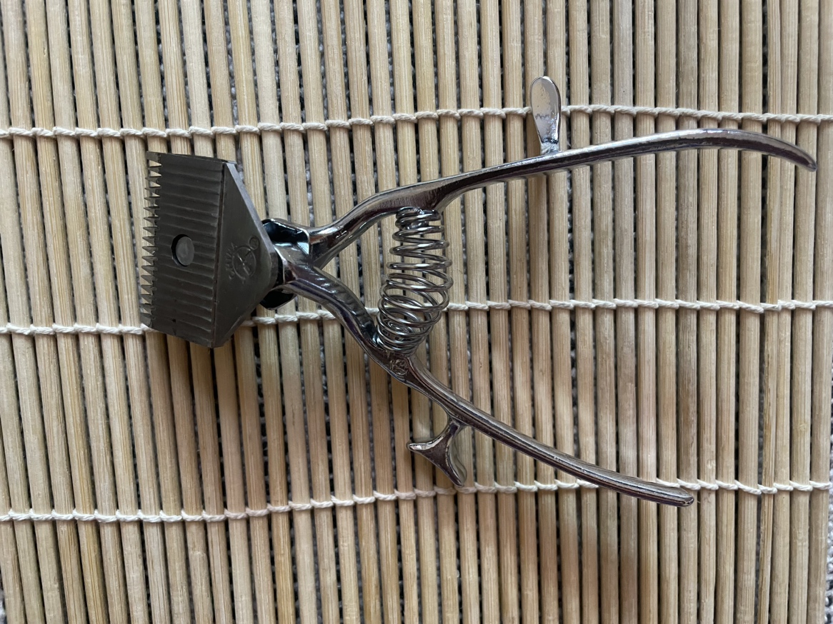 Vintage Chinese Beard Clipper Hair Trimmer Manual Clipper - photo 3