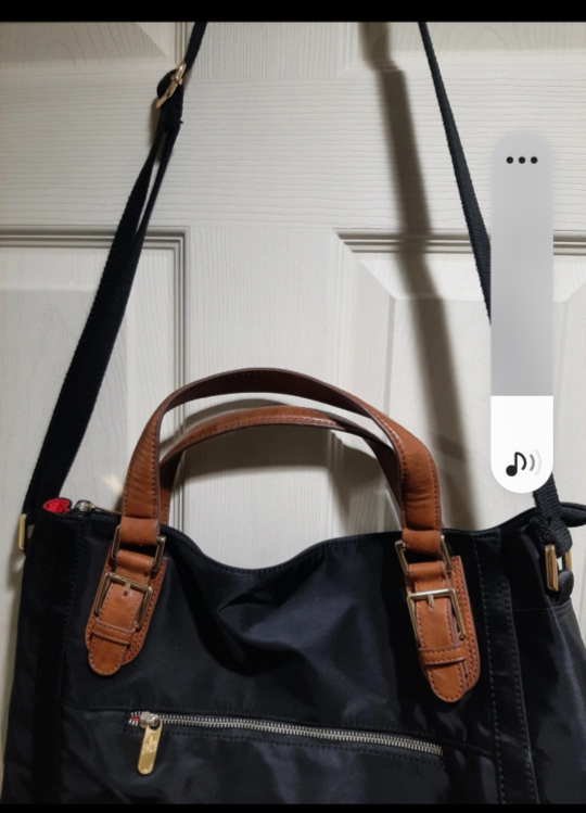 Banana Republic image indicator(3)