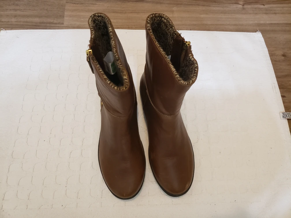 Cougar 7M boots image indicator(3)