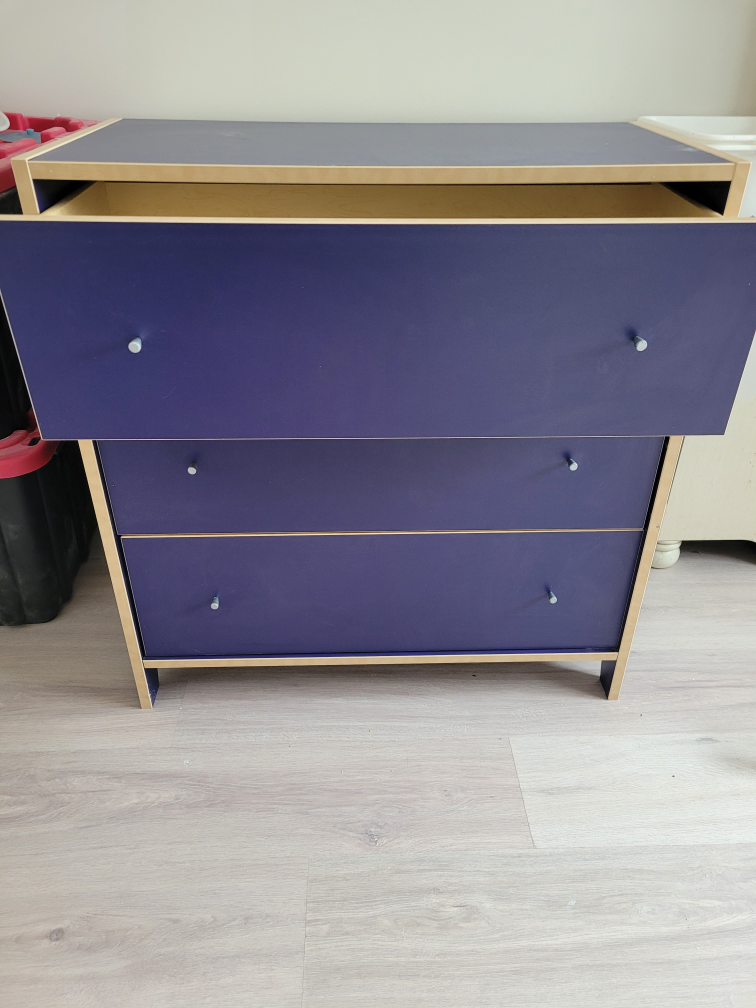 Dresser