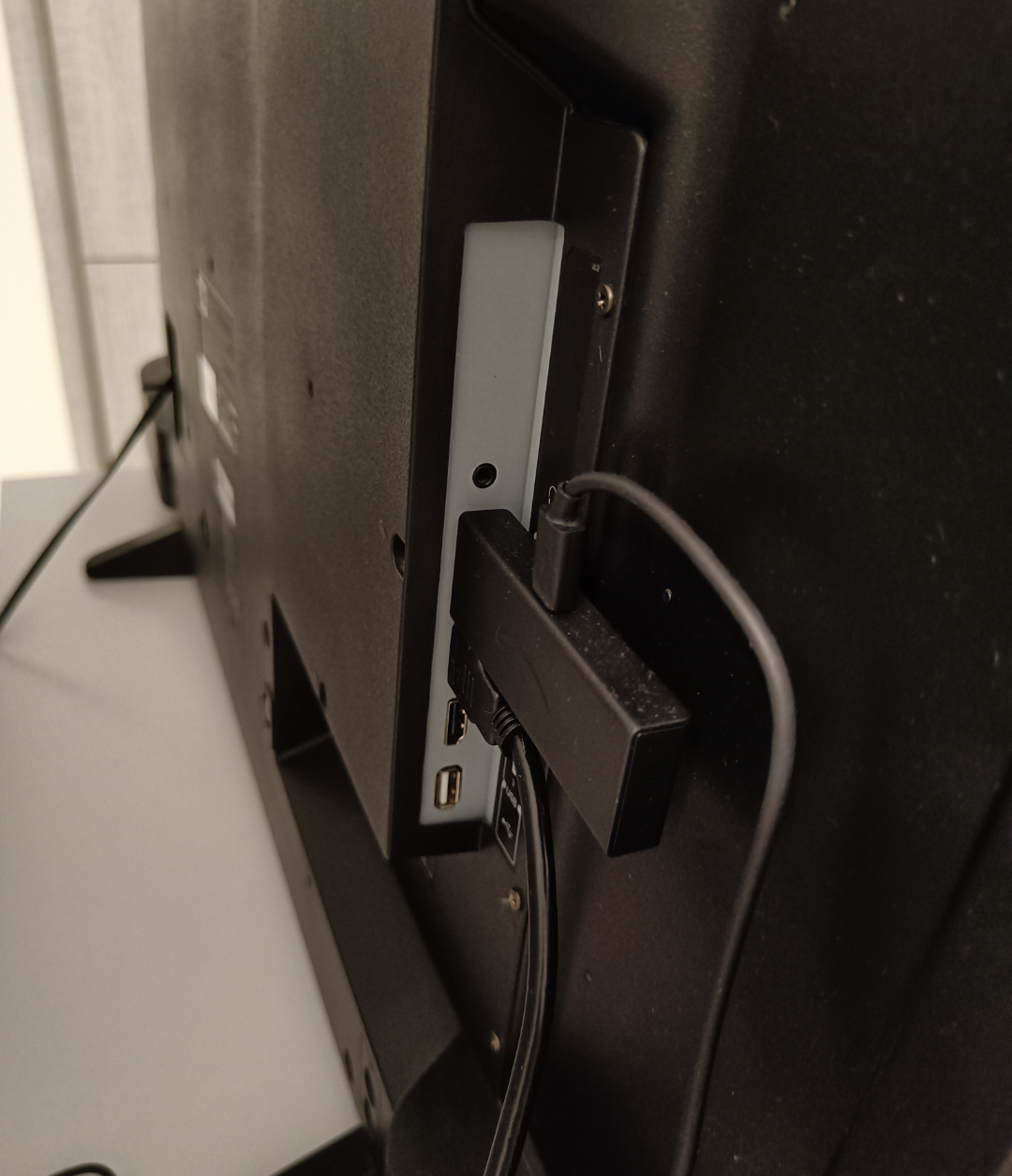 Toshiba 49" TV - photo 4
