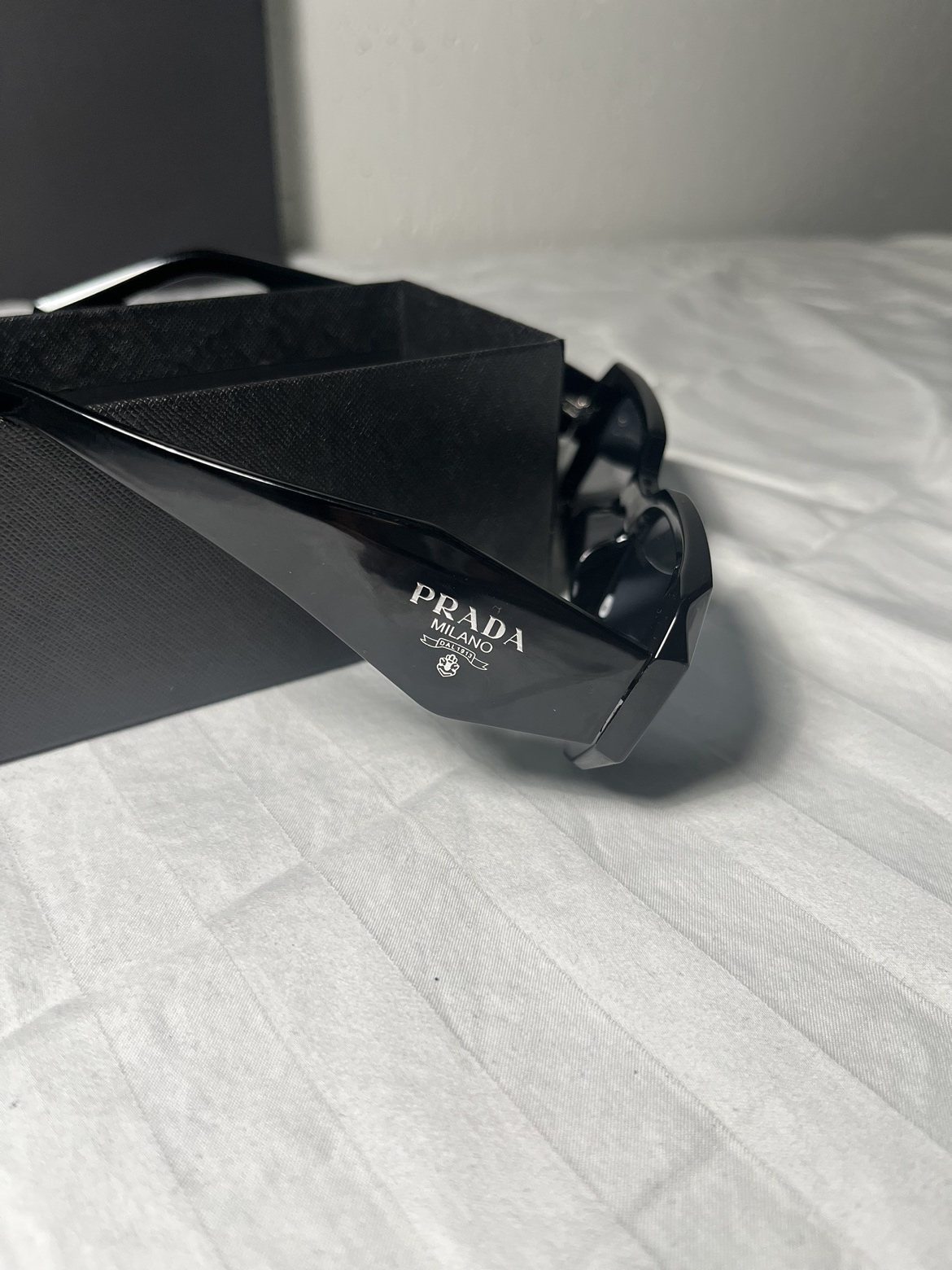 Prada Sunglasses - photo 2